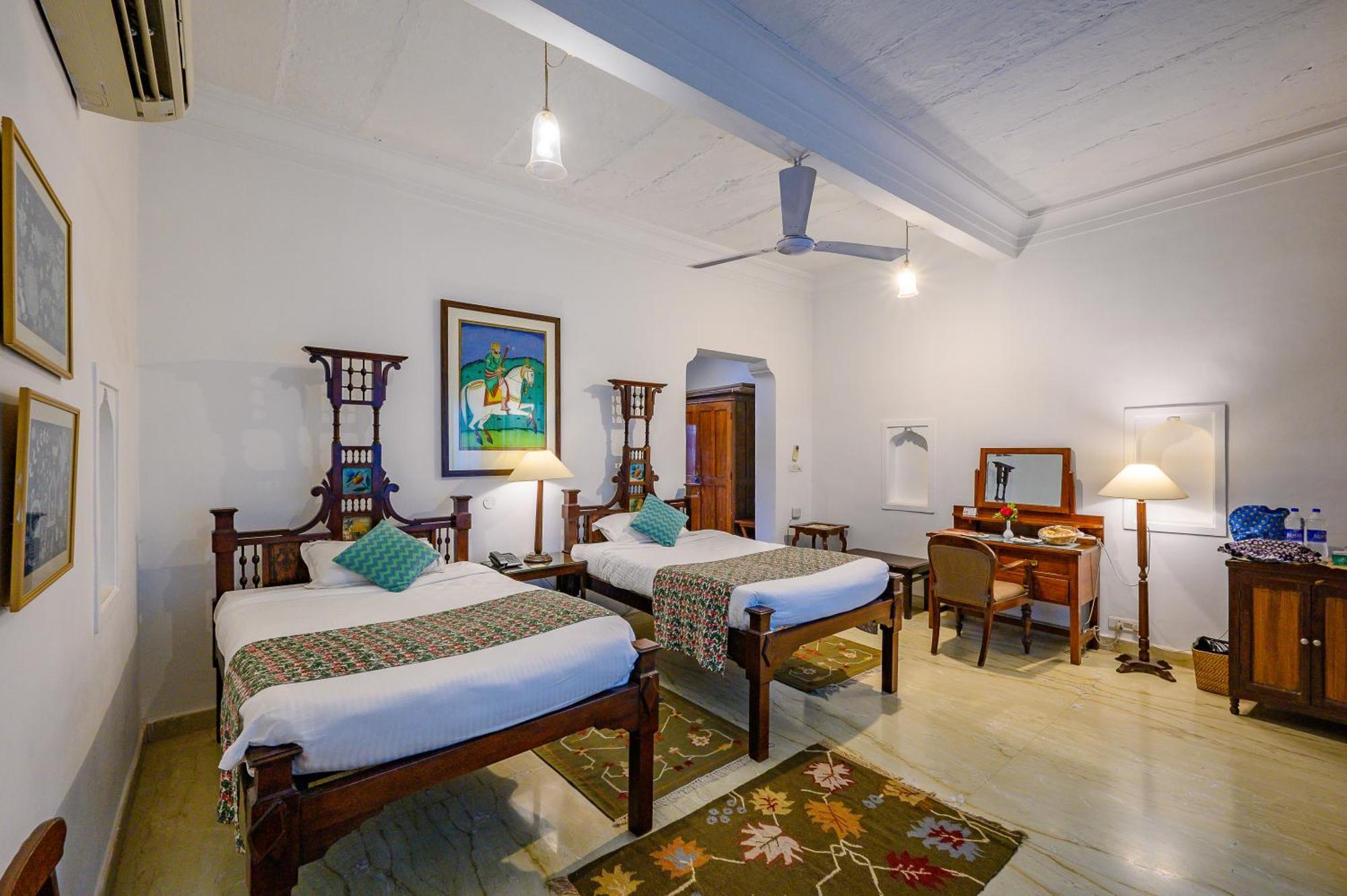 Hotel Neemrana'S - Deo Bagh Gwalijar Zewnętrze zdjęcie