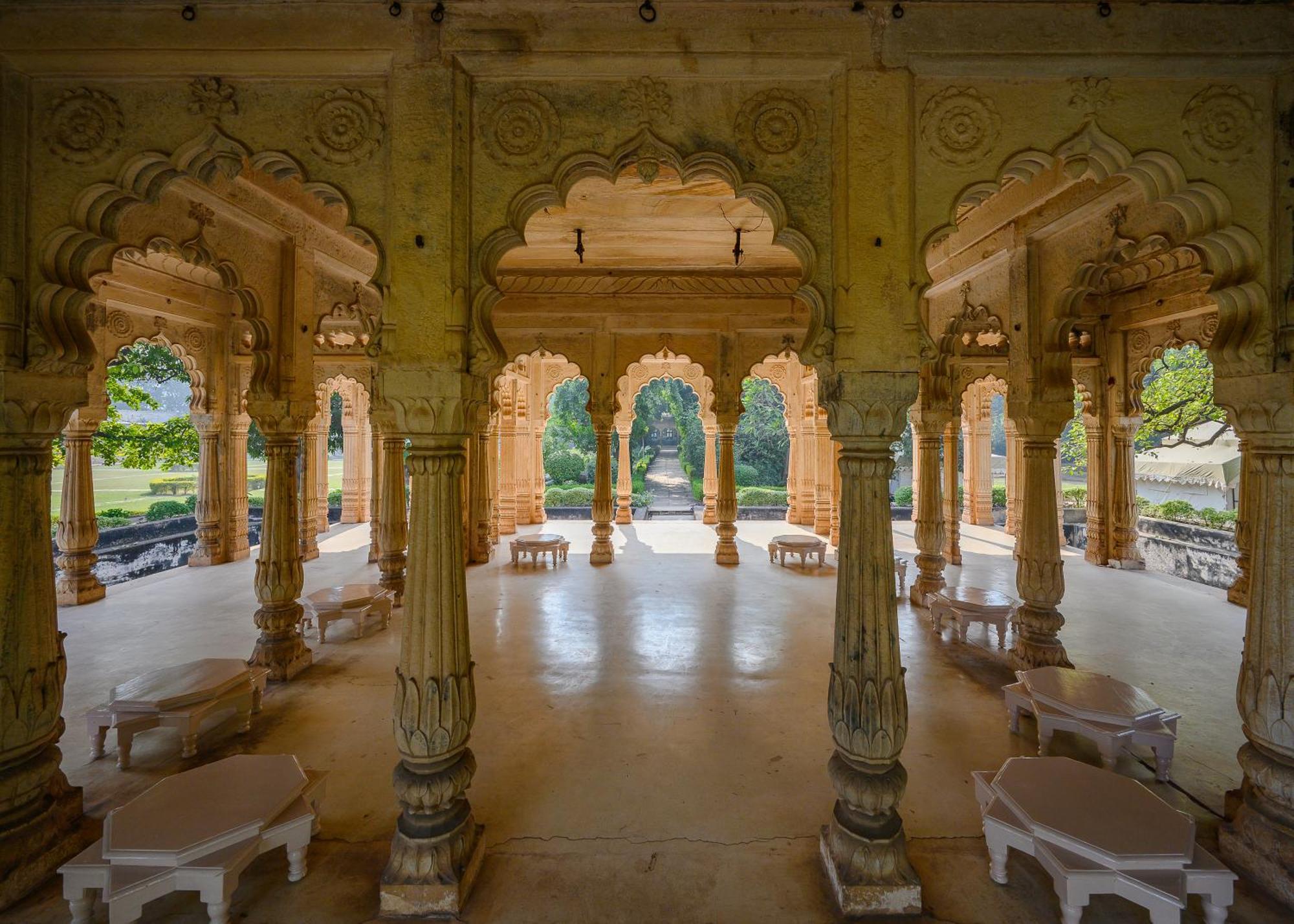 Hotel Neemrana'S - Deo Bagh Gwalijar Zewnętrze zdjęcie