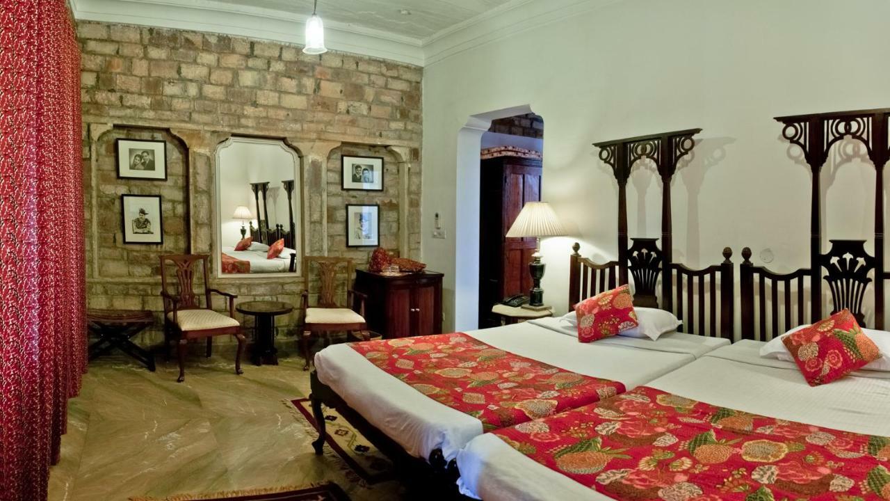 Hotel Neemrana'S - Deo Bagh Gwalijar Zewnętrze zdjęcie